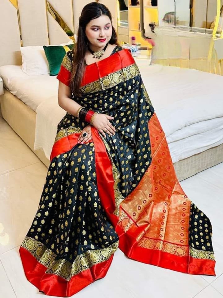 প্রিমিয়াম কাতান শাড়ী + ম্যাচিং ব্লাউজ পিস SC-04